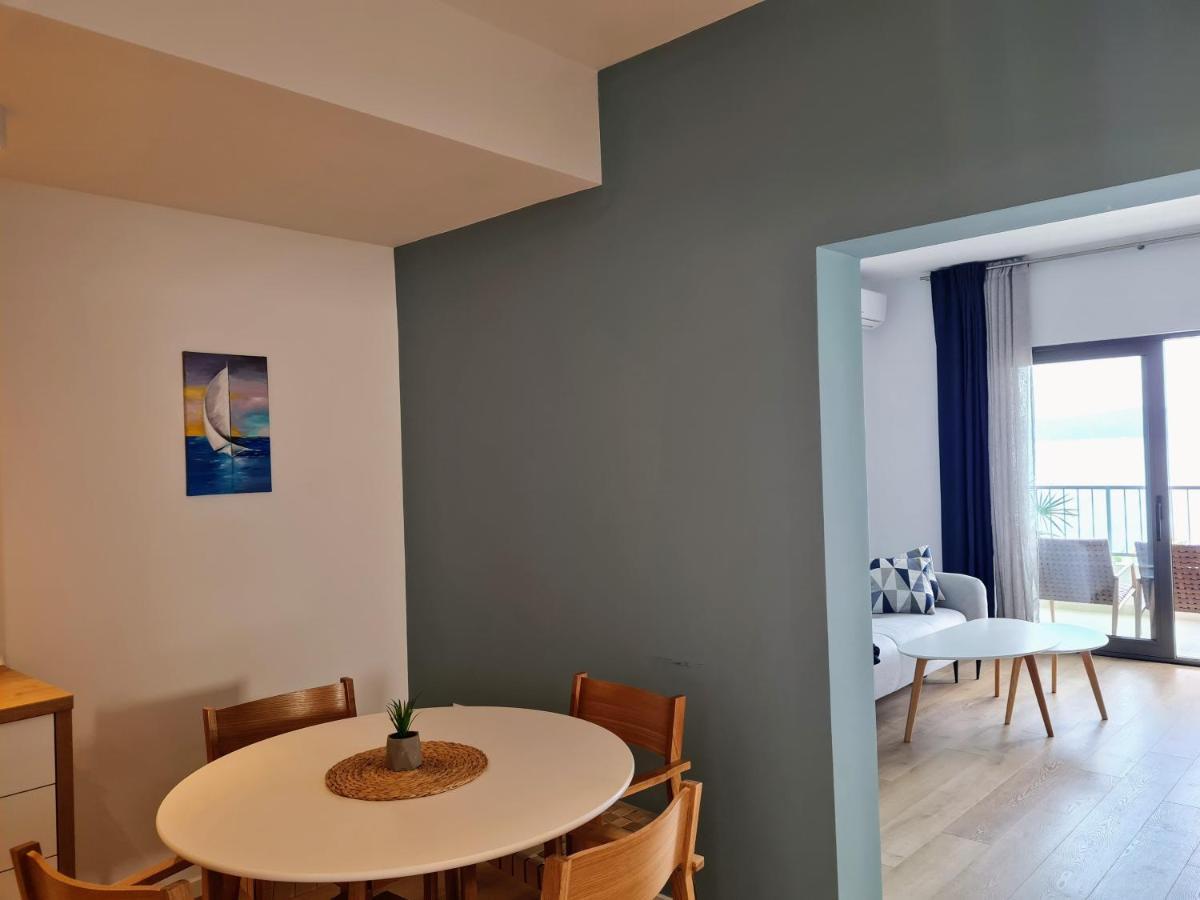 Beachfront Comfort Apartments Sinajko Подгора Экстерьер фото