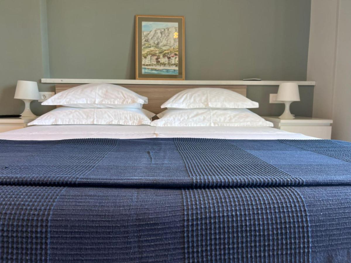 Beachfront Comfort Apartments Sinajko Подгора Экстерьер фото