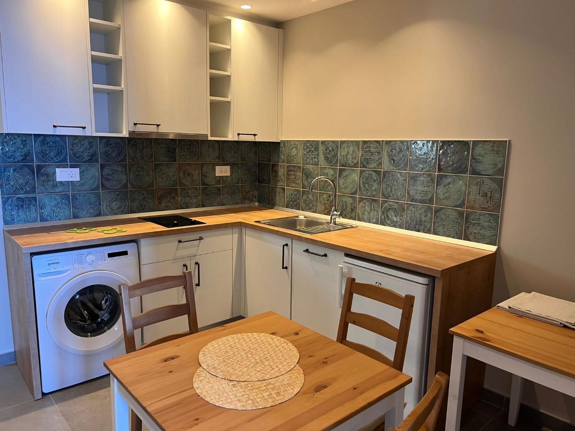 Beachfront Comfort Apartments Sinajko Подгора Экстерьер фото
