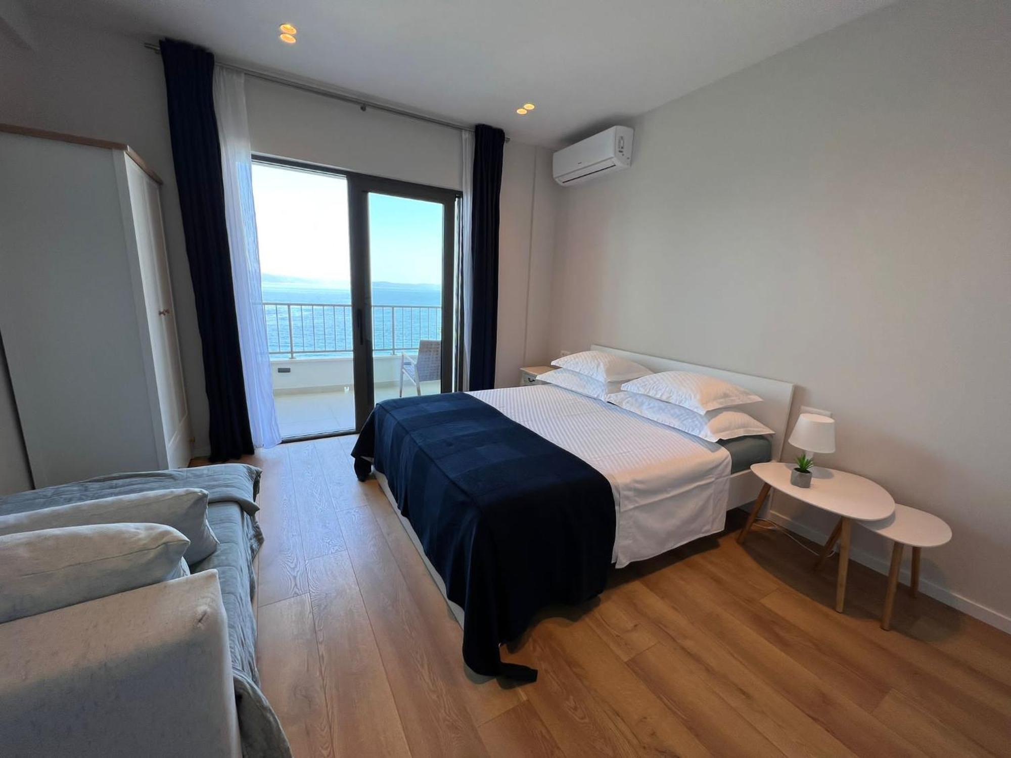 Beachfront Comfort Apartments Sinajko Подгора Экстерьер фото