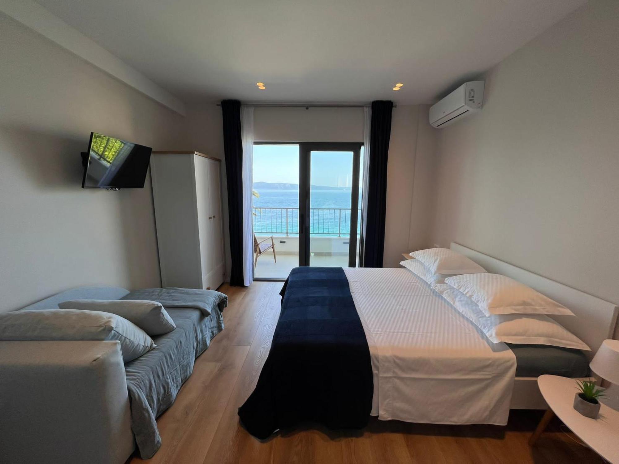 Beachfront Comfort Apartments Sinajko Подгора Экстерьер фото